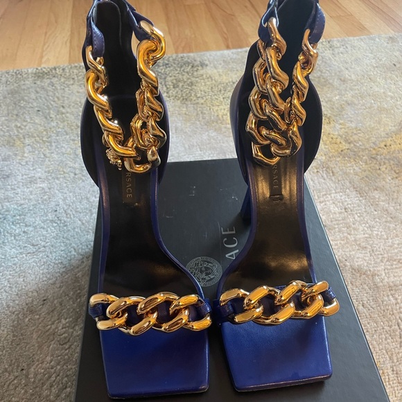 Blue Versace Gold Chain Medusa Charm Heels - Picture 2 of 11